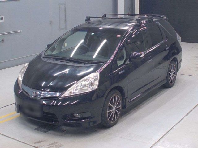 10262 Honda Fit shuttle GP2 2013 г. (CAA Gifu)